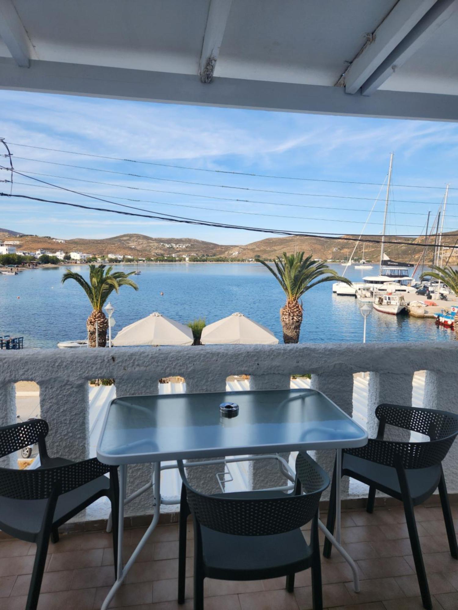 Eleios Hotel Serifos Livadi  Екстериор снимка
